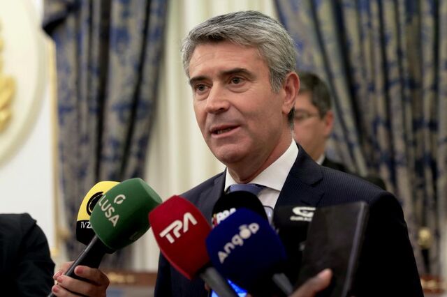 José Luís Carneiro pede ao Governo 'consciência' na alteração das leis laborais