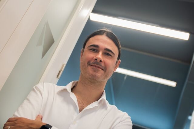 Webcomum a caminho das duas décadas reforça crescimento com aposta estratégica na indústria