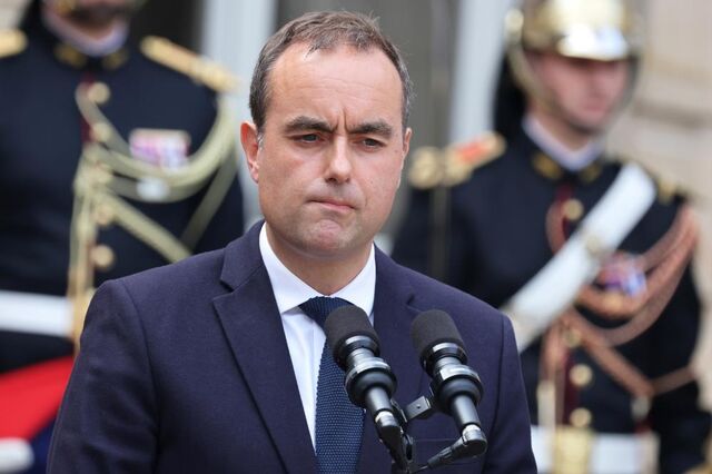 Novo PM francês decide manter feriados