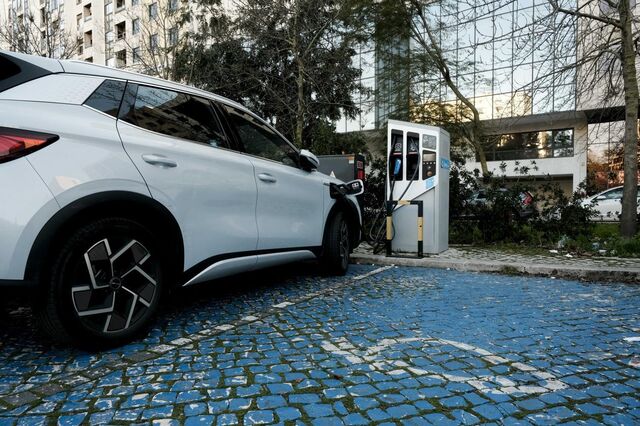 Petição pede que só circulem carros elétricos no centro de Lisboa