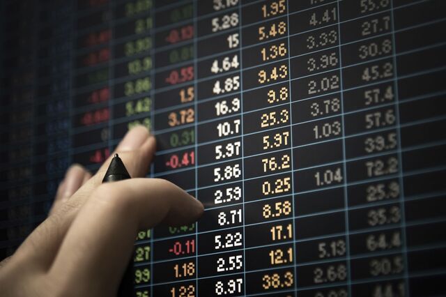 Juros da dívida suíça já sentem efeito das novas tarifas de Trump. Petróleo com ganhos