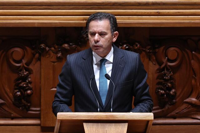 Montenegro anuncia redução de IRS nas rendas, isenção de mais-valias e maior dedução à coleta