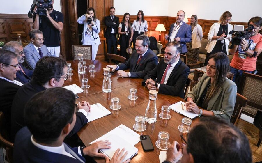 Reunião entre Chega e Governo sobre Orçamento e lei dos estrangeiros