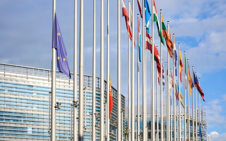 Sessão plenária do Parlamento Europeu arranca esta segunda-feira.