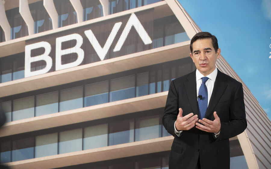 O banco liderado por Carlos Torres tem o caminho aberto para avançar com a OPA sobre o Sabadell