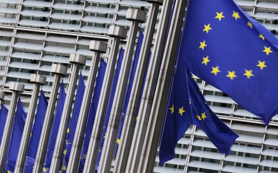 UE avalia novas sanções à Rússia para atingir bancos e empresas de petróleo