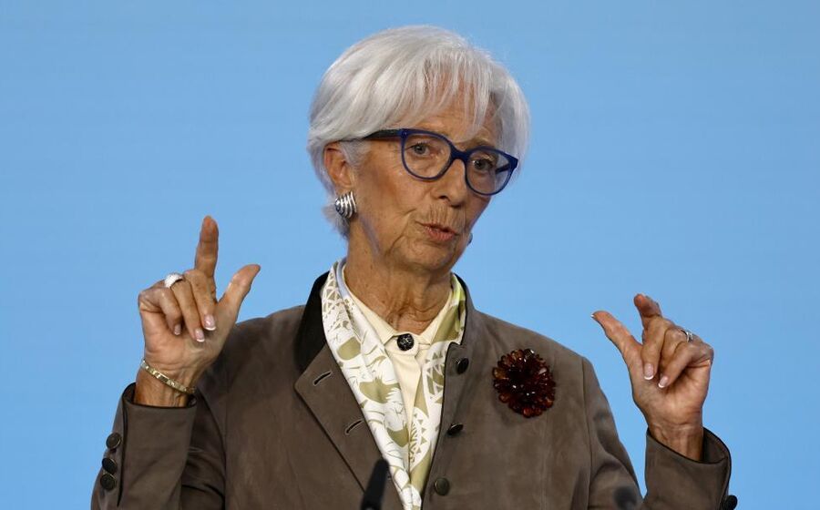 Na política monetária, Lagarde avisou que juros só serão calibrados se houver desvios aos 2% de inflação, já atingidos.