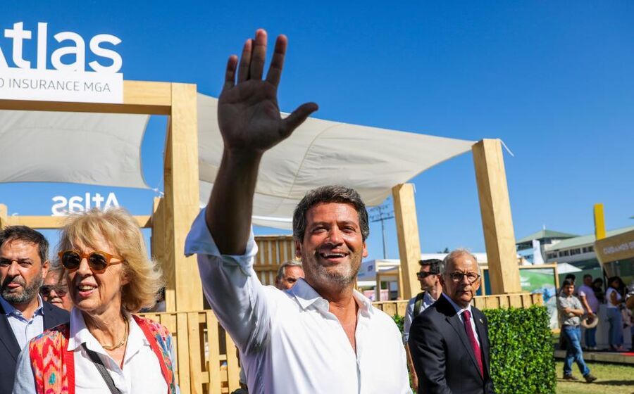Chega à frente pela primeira vez nas intenções de voto