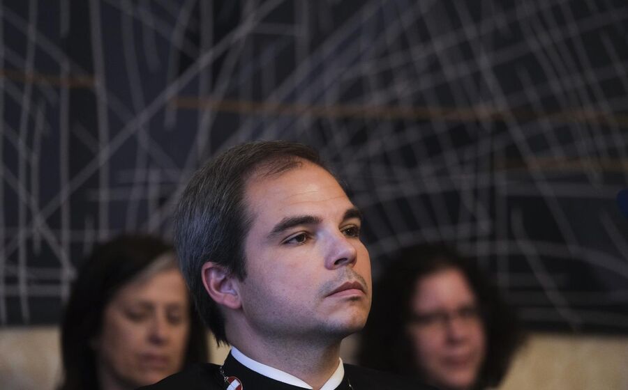 Vice-presidente do Tribunal Constitucional Gonçalo Almeida Ribeiro renuncia ao cargo