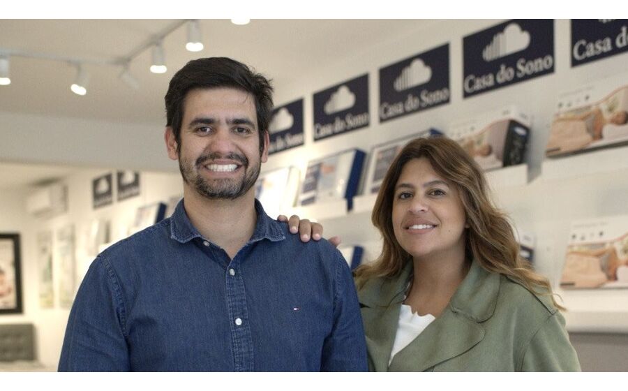 Casal brasileiro Netto chegou há oito anos a Portugal e já tem seis Casa(s) do Sono