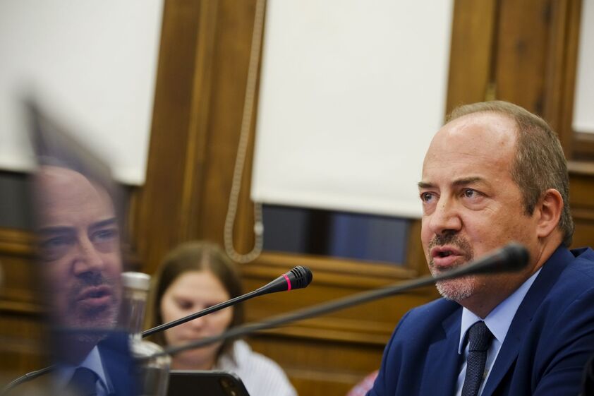 Álvaro promete esclarecimentos sobre obras na nova sede do BdP