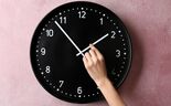Relógios atrasam uma hora em Portugal continental, Madeira e Açores