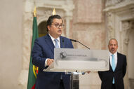 O ministro das Finanças na cerimónia de posse de Álvaro Santos Pereira