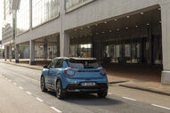 Nissan Micra elétrico: modelo partilha plataforma com Renault 5 E-Tech