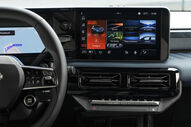 Ecrã do novo Nissan Micra com modo Sport ativo