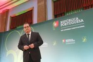 O ministro Miranda Sarmento na conferência de apresentação do OE2026