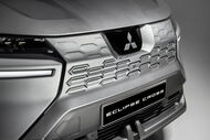 O novo Mitsubishi Eclipse Cross elétrico chega a Portugal este ano