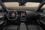 Interior do novo Mitsubishi Eclipse Cross, SUV elétrico com autonomia superior a 600 km
