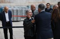 Clara Ferreira Alves à chegada ao velório de Francisco Pinto Balsemão 