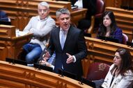 José Luís Carneiro, líder do PS, no parlamento sobre o Orçamento do Estado para 2026
