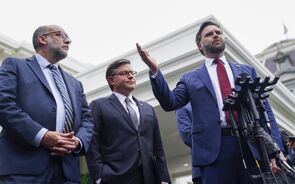 Governo dos EUA em 'shutdown' após falta de acordo sobre orçamento