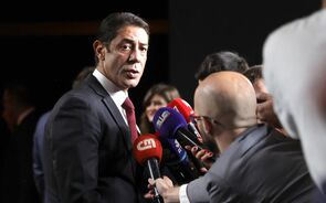 Rui Costa aborda o caso Conti e tranquiliza adeptos do Benfica