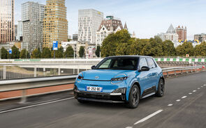 Nissan Micra elétrico partilha plataforma com Renault 5 E-Tech