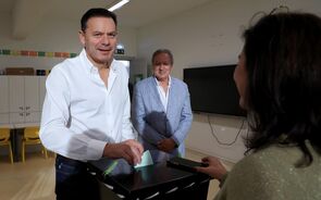 Líderes partidários já votaram nas autárquicas. Veja as imagens  