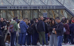 Museu do Louvre voltou a abrir portas após roubo de joias