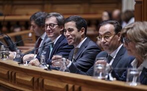 Leitão Amaro desafiou a IL a acompanhar a proposta de valorização salarial dos dirigentes de topo.