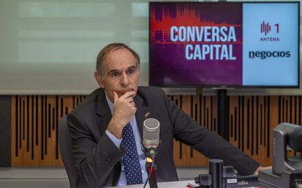 Participante no programa "Conversa Capital" da Antena 1 Negócios