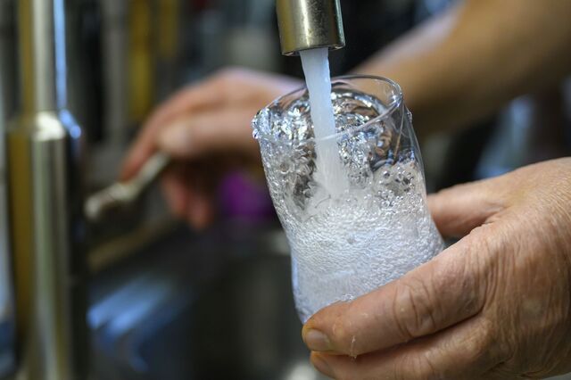 EPAL aumenta preço da água em 20 cêntimos por mês a partir desta quarta-feira
