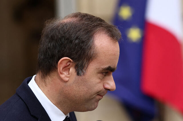 Demissão de Lecornu castiga mais banca francesa. Só três cotadas em Paris sobem