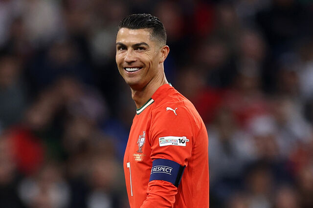 Cristiano Ronaldo torna-se primeiro futebolista com fortuna acima de mil milhões
