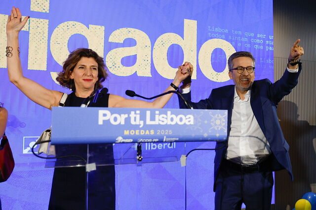 Moedas fica à beira da maioria. Chega com dois mandatos bate CDU por 11 votos