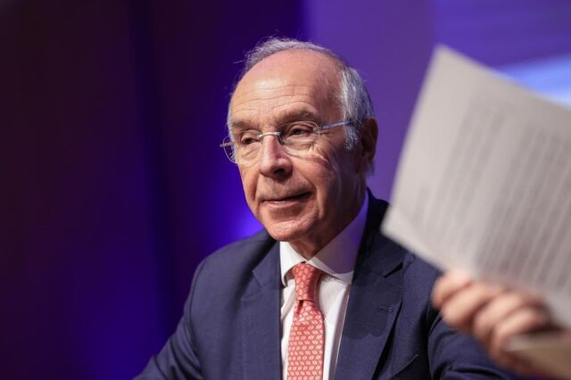 Marques Mendes divulga lista de 22 clientes e desafia candidatos a revelarem 'conflitos de interesses'