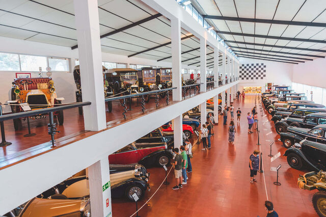 'Vistos gold” de Portugal impulsionam carros clássicos, amêndoas e ações