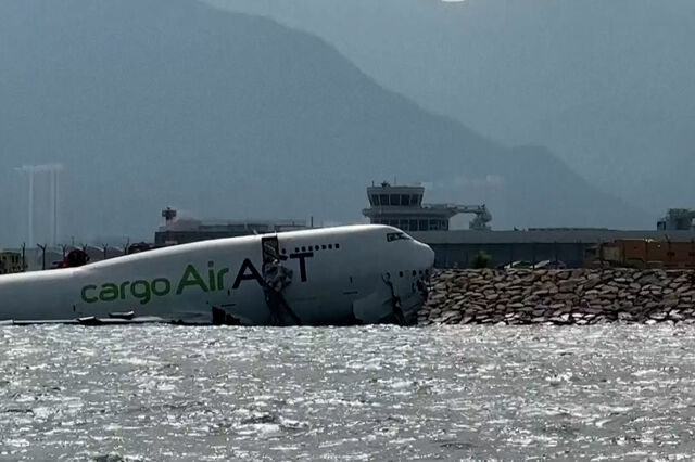 Acidente com cargueiro Boeing 747-481 em Hong Kong está a ser investigado 