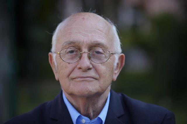 José Manuel Anes terá sido esfaqueado pela filha em casa. Está em estado grave
