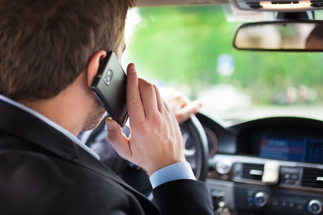 Multas por uso do telemóvel ao volante duplicaram no primeiro trimestre. São 84 por dia