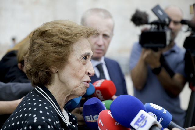 OE2026: Ferreira Leite diz que há 'défices virtuosos' se valores forem controlados