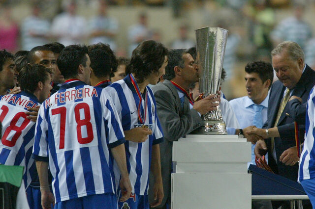 Ações da SAD do FC Porto não valiam tanto desde que o treinador era... Mourinho