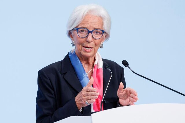 Lagarde estima que inflação se mantenha perto dos 2% nos próximos meses