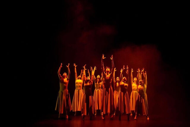 Portugal contemporâneo de malas feitas para o Brasil 