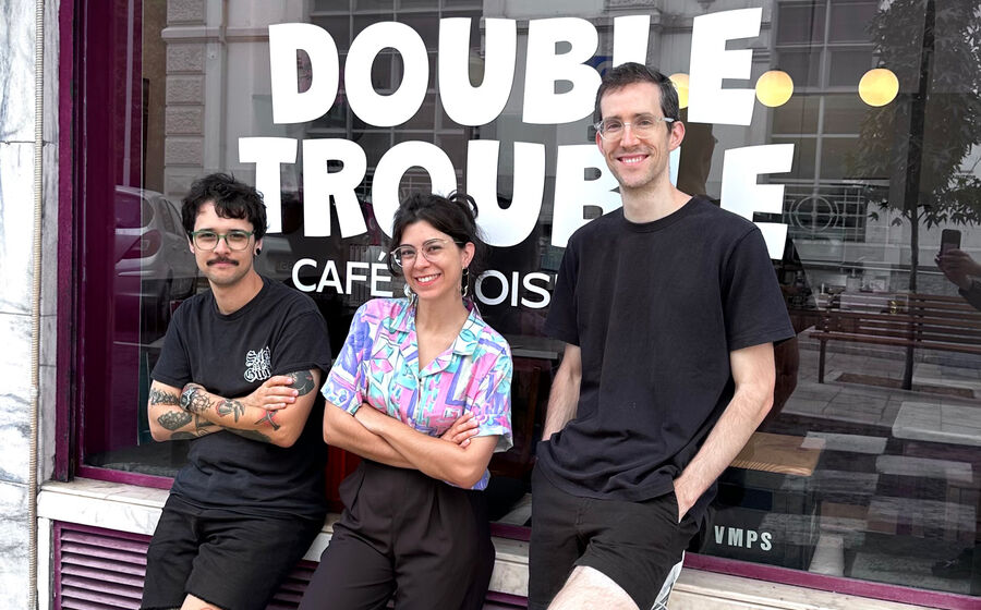 Double Trouble, café em Campo de Ourique, com Júlia Faustino, Thiago di Fonzo e Rico Capucho