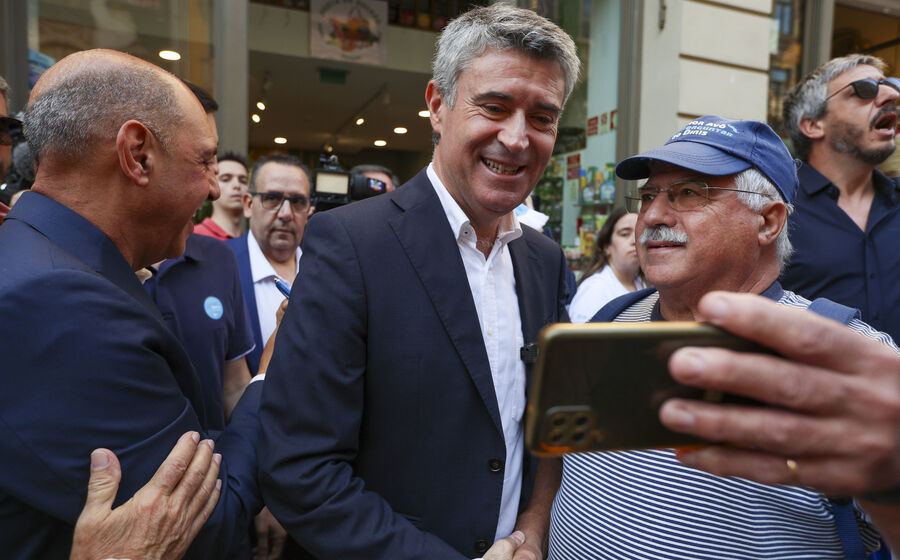 José Luís Carneiro acusa Luís Montenegro de crime por pedir voto em candidatos alinhados