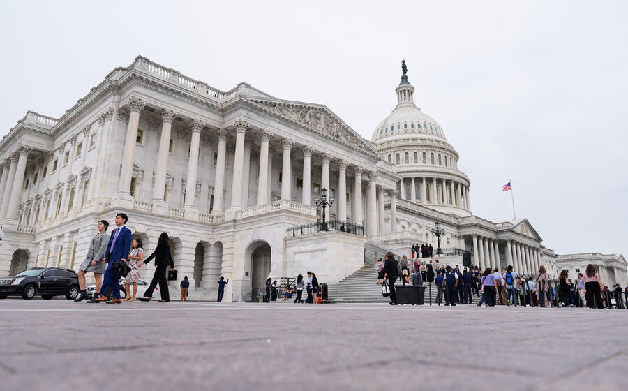 A indústria cripto quer garantir que os republicanos mantêm a maioria nas duas câmaras do Congresso.