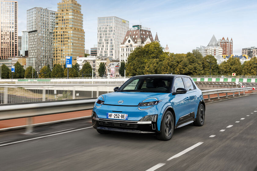 Nissan Micra elétrico partilha plataforma com Renault 5 E-Tech