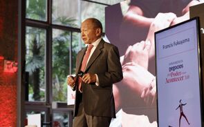 Como se combate o populismo? 'Com eleições', responde Fukuyama