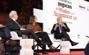 Recuo democrático nos EUA abre precedente 'perigoso' para as democracias liberais